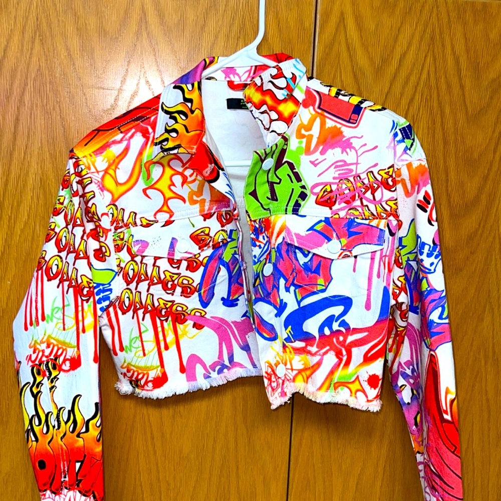 ❌SOLD❌ NEW JADED LONDON white graffiti crop denim jacket